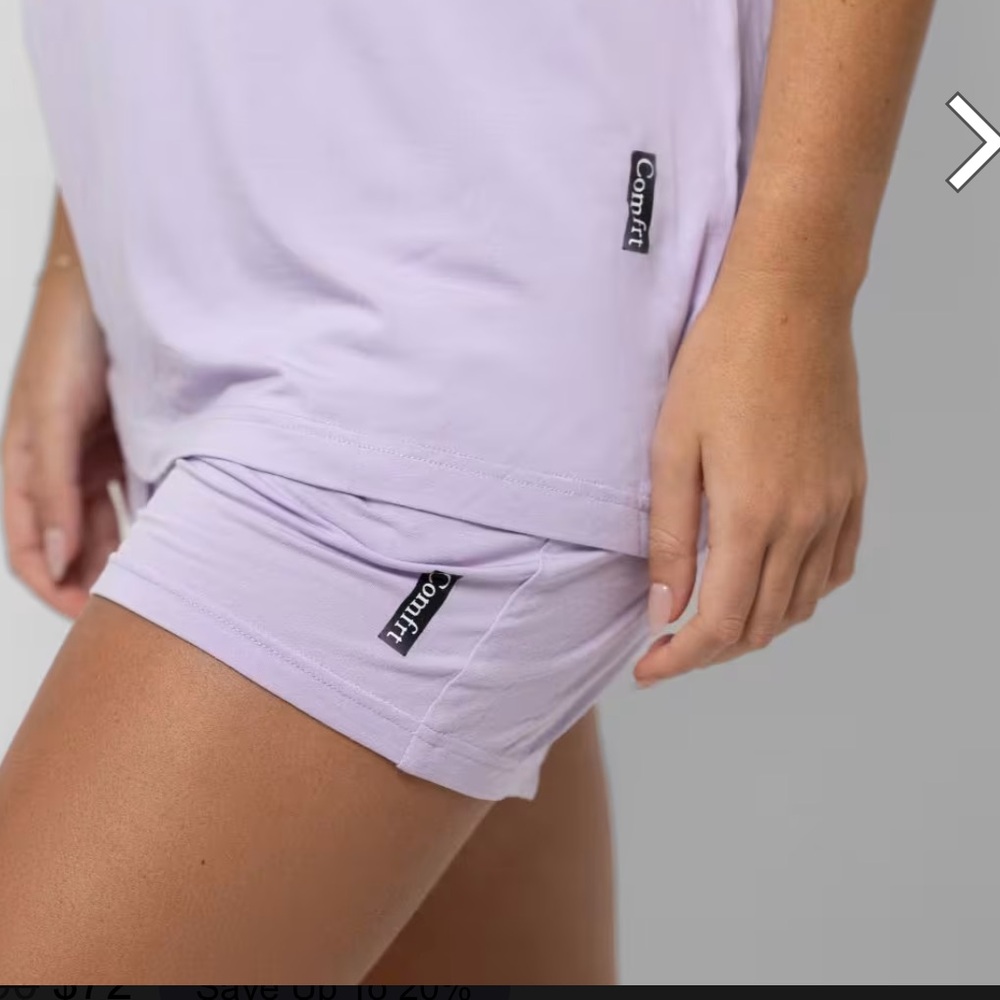 Comfrt Women's Lavender Shorts